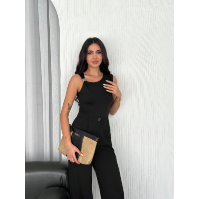 Osy Modal Yumuşak Dokulu Kumaş Bisiklet Yaka Sıfır Kol Bluz Omuz Toka Aksesuar Detaylı - Siyah Osy Modal Yumuşak Dokulu Kumaş Bisiklet Yaka Sıfır Kol Bluz Omuz Toka Aksesuar Detaylı - Siyah