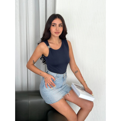 Osy Modal Yumuşak Dokulu Kumaş Bisiklet Yaka Sıfır Kol Bluz Omuz Toka Aksesuar Detaylı - Lacivert Osy Modal Yumuşak Dokulu Kumaş Bisiklet Yaka Sıfır Kol Bluz Omuz Toka Aksesuar Detaylı - Lacivert